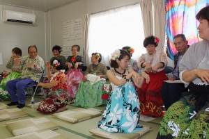 130530 ①手で波IMG_2606