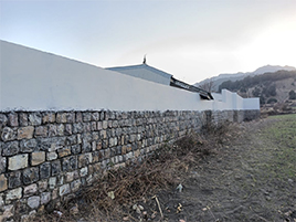 Image of the exterior wall reducing visibility of the classrooms from outside